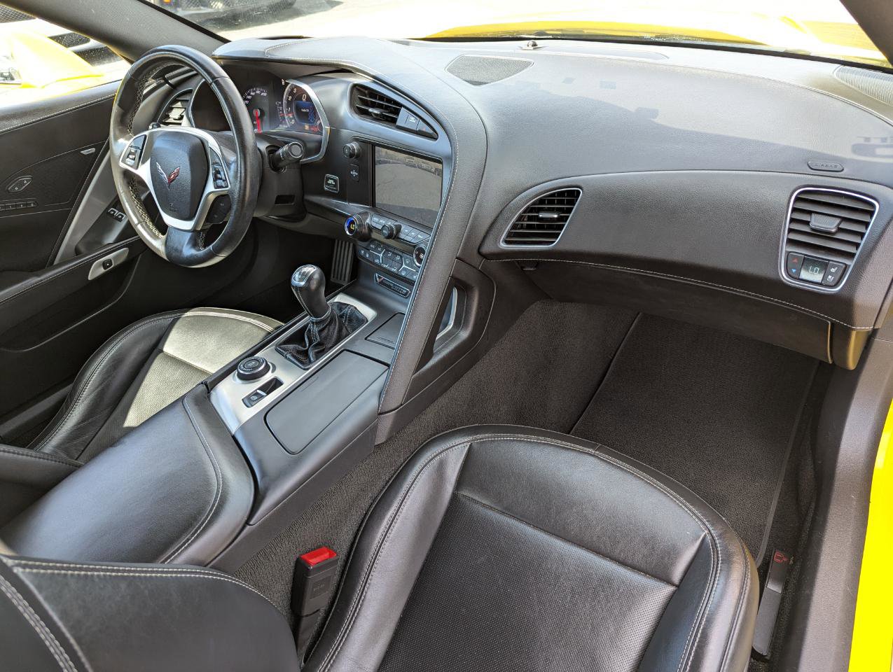 Used 2015 Chevrolet Corvette Stingray Convertible w/ 2LT Preferred Equipment Group RWD image 33