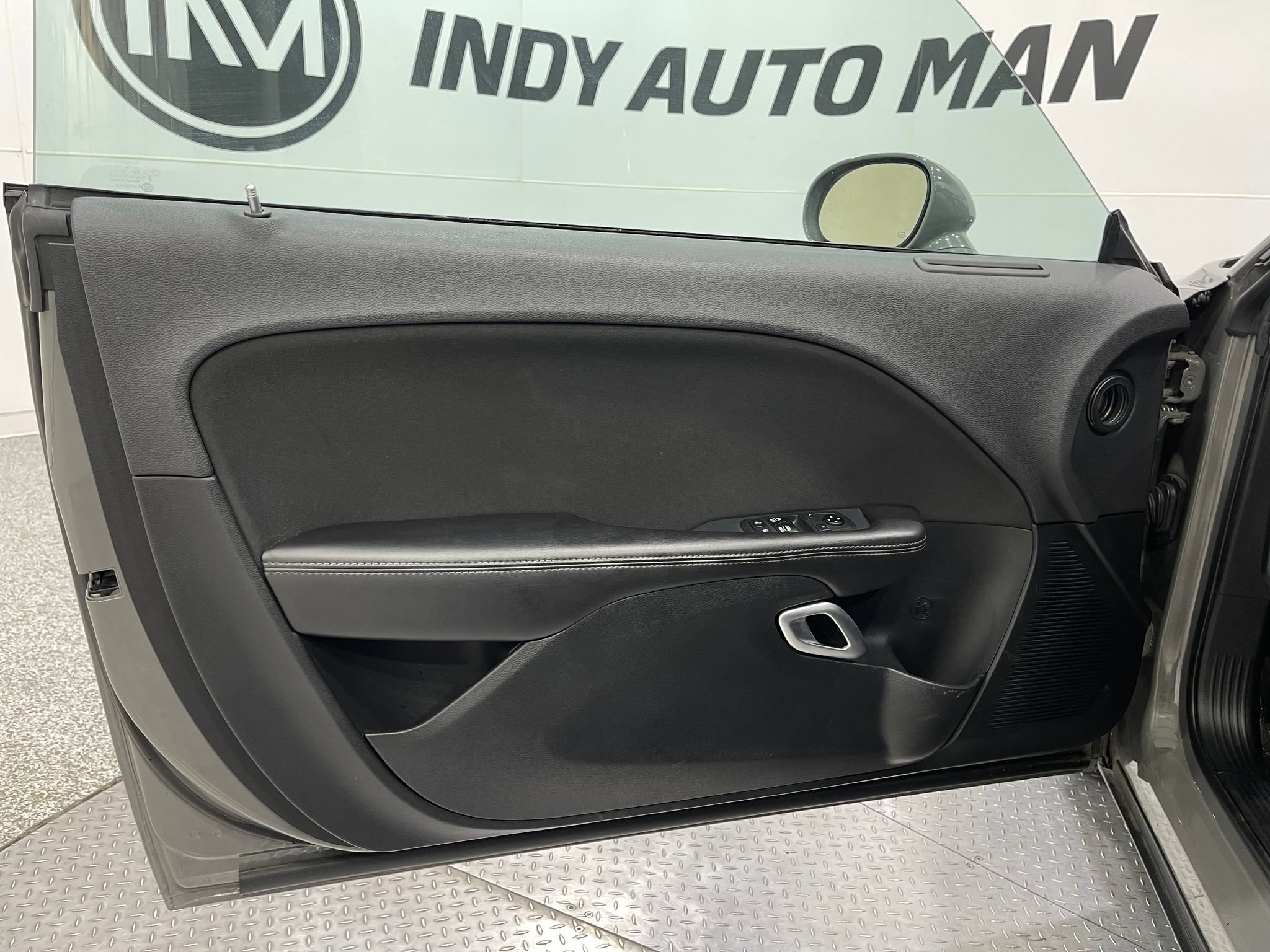 Used 2018 Dodge Challenger R/T RWD image 13