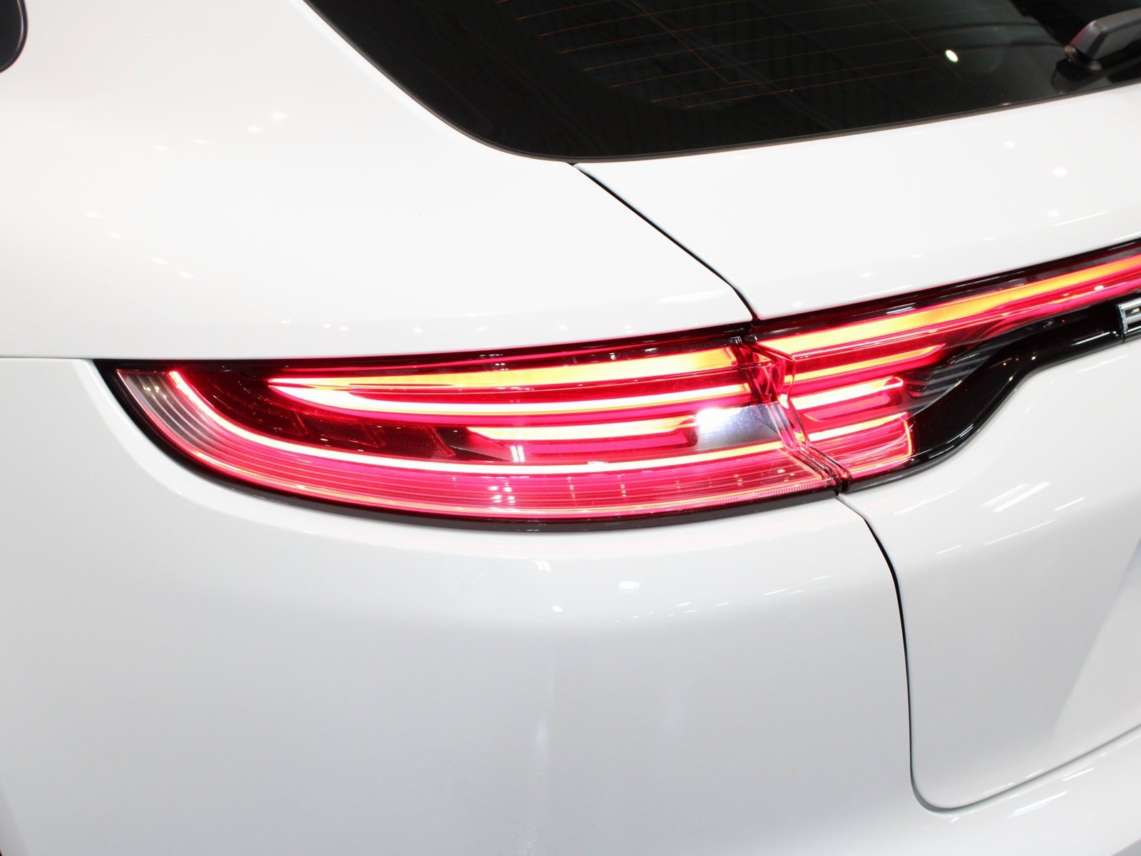 Certified 2023 Porsche Panamera 4 w/ Premium Package image 16