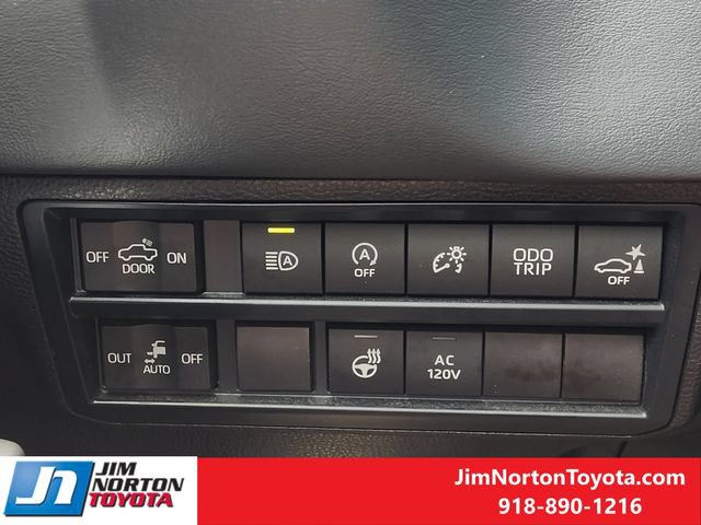 Used 2025 Toyota Tundra Platinum AWD/4WD image 23
