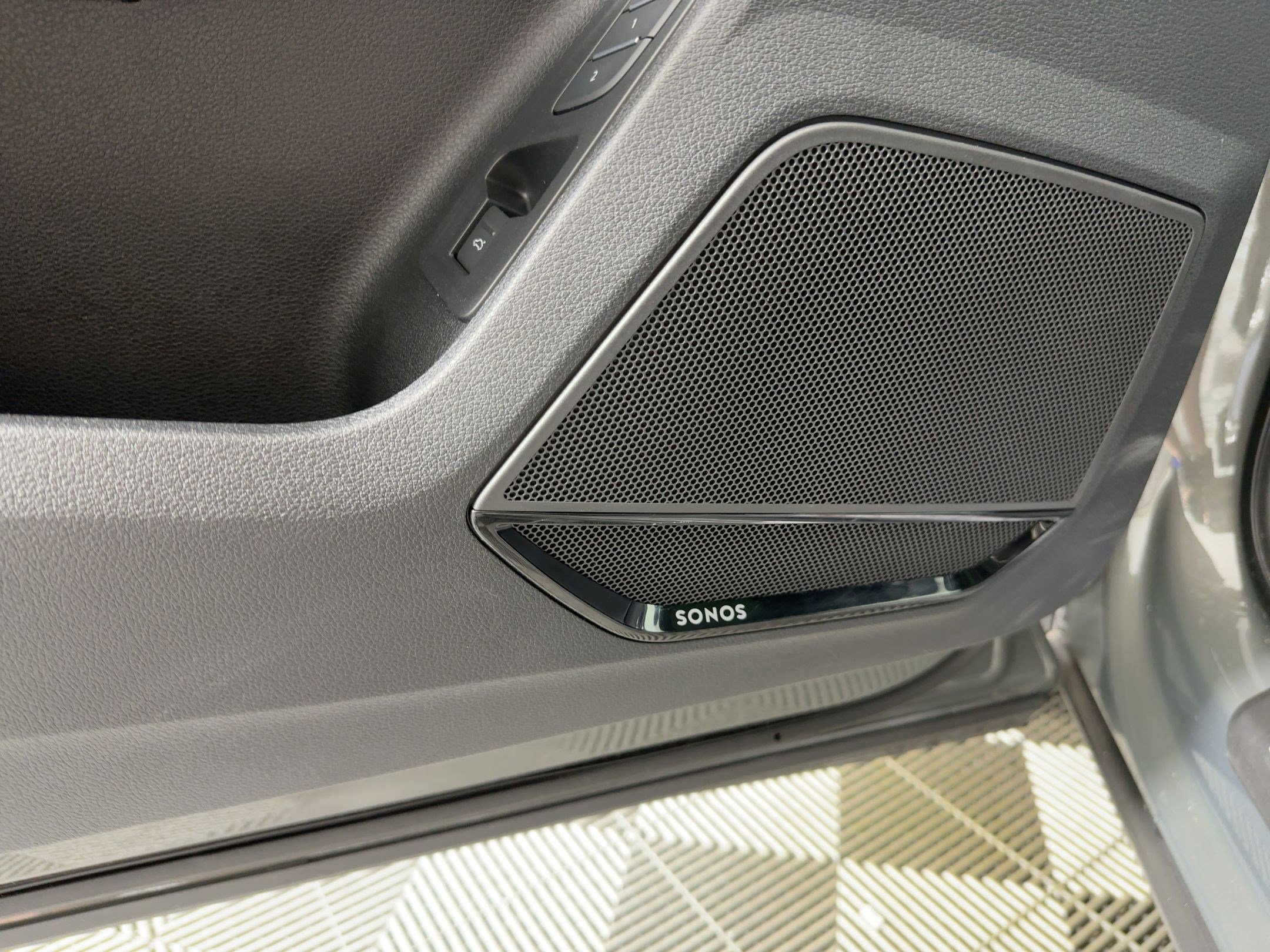 Certified 2025 Audi Q3 2.0T Premium Plus w/ Premium Plus Package image 20