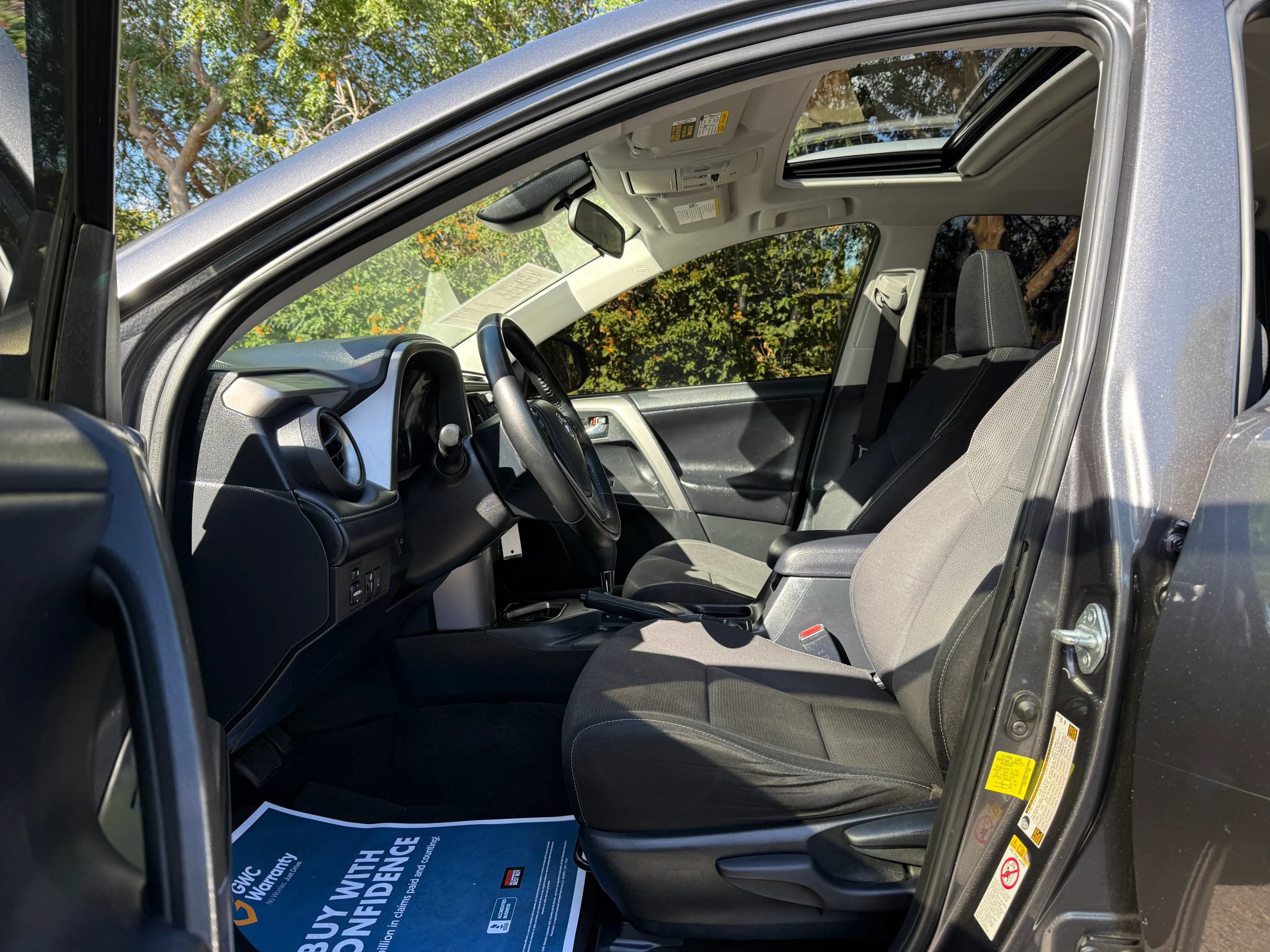 Used 2017 Toyota RAV4 XLE w/ Carpet Mat Package FWD image 12