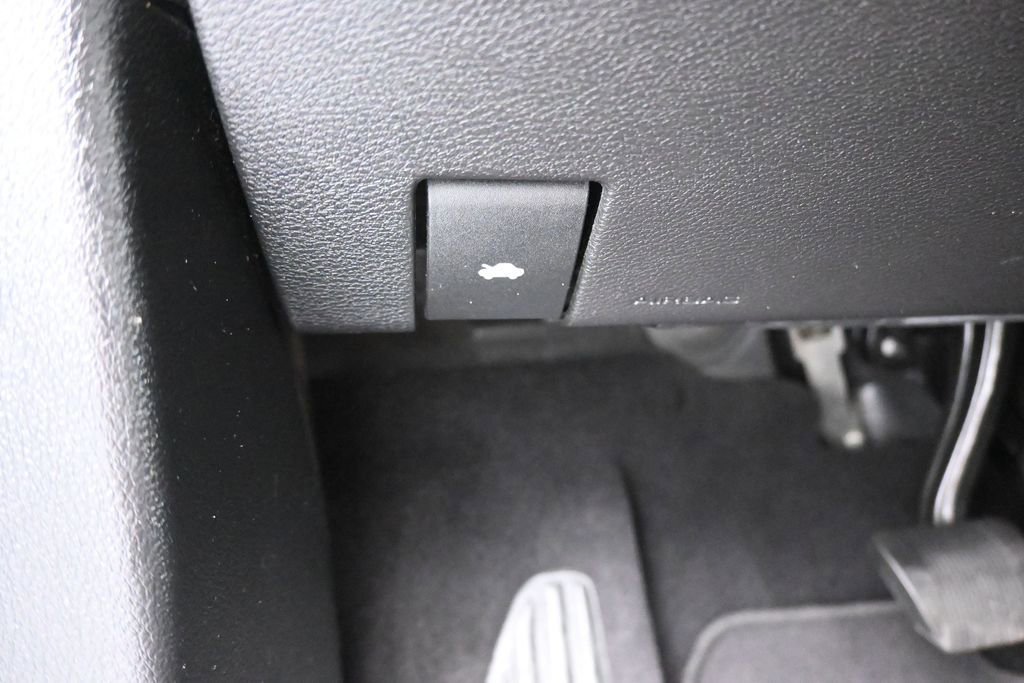 Used 2019 Chrysler Pacifica Touring-L w/ S Appearance Package FWD image 27