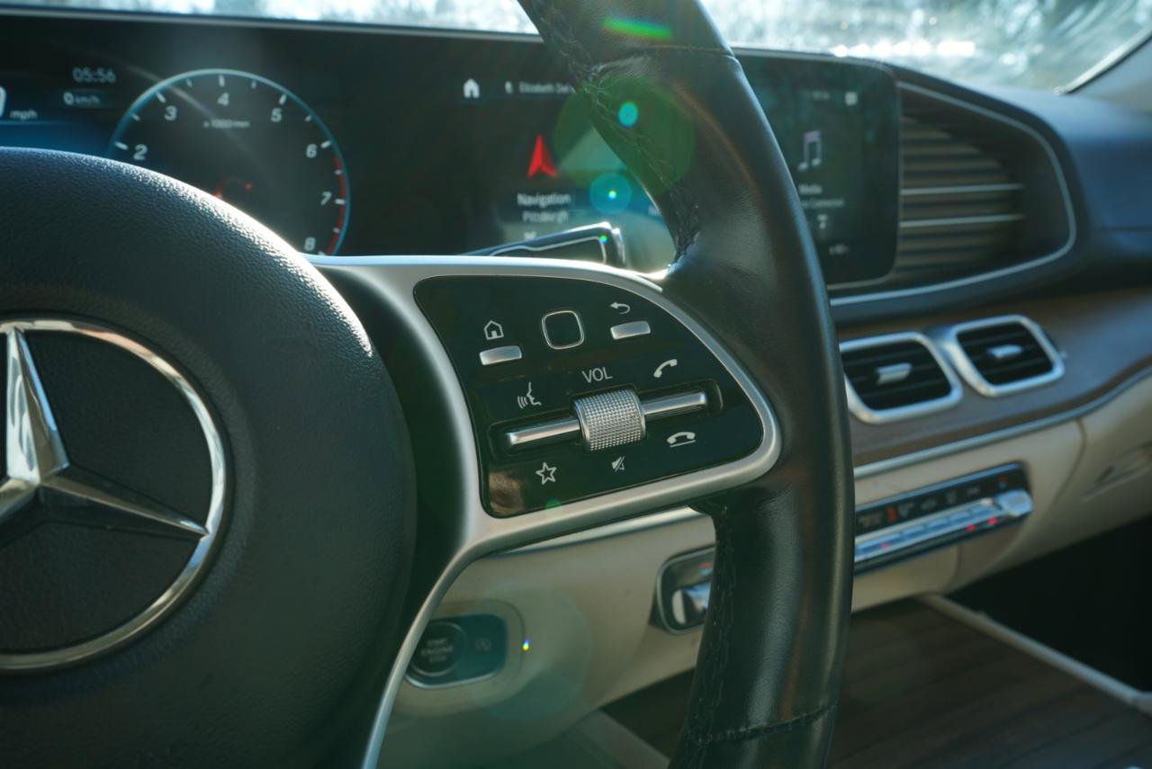 Used 2022 Mercedes-Benz GLS 450 4MATIC image 27