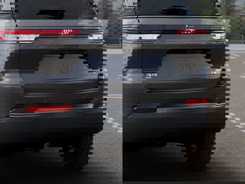 New 2026 Jeep Grand Cherokee Limited w/ Limited Altitude Package image 13