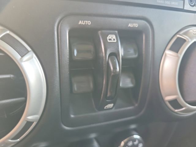 Used 2017 Jeep Wrangler Unlimited Sahara w/ Mopar Chrome Edition Group image 14