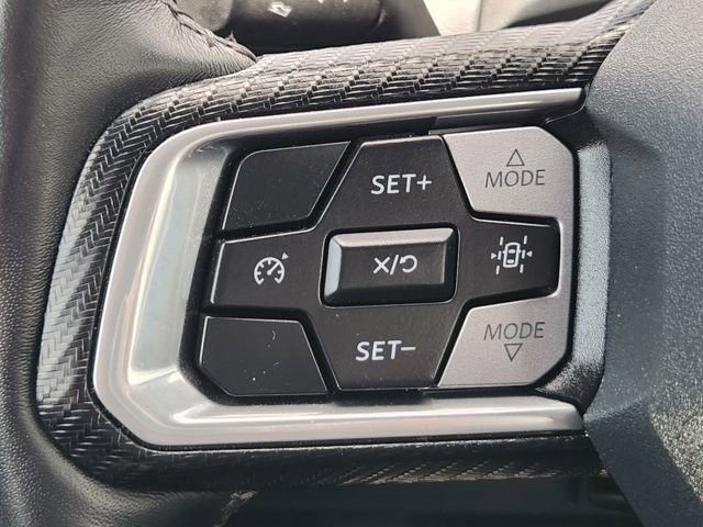 Used 2025 Ford Mustang Premium RWD image 27