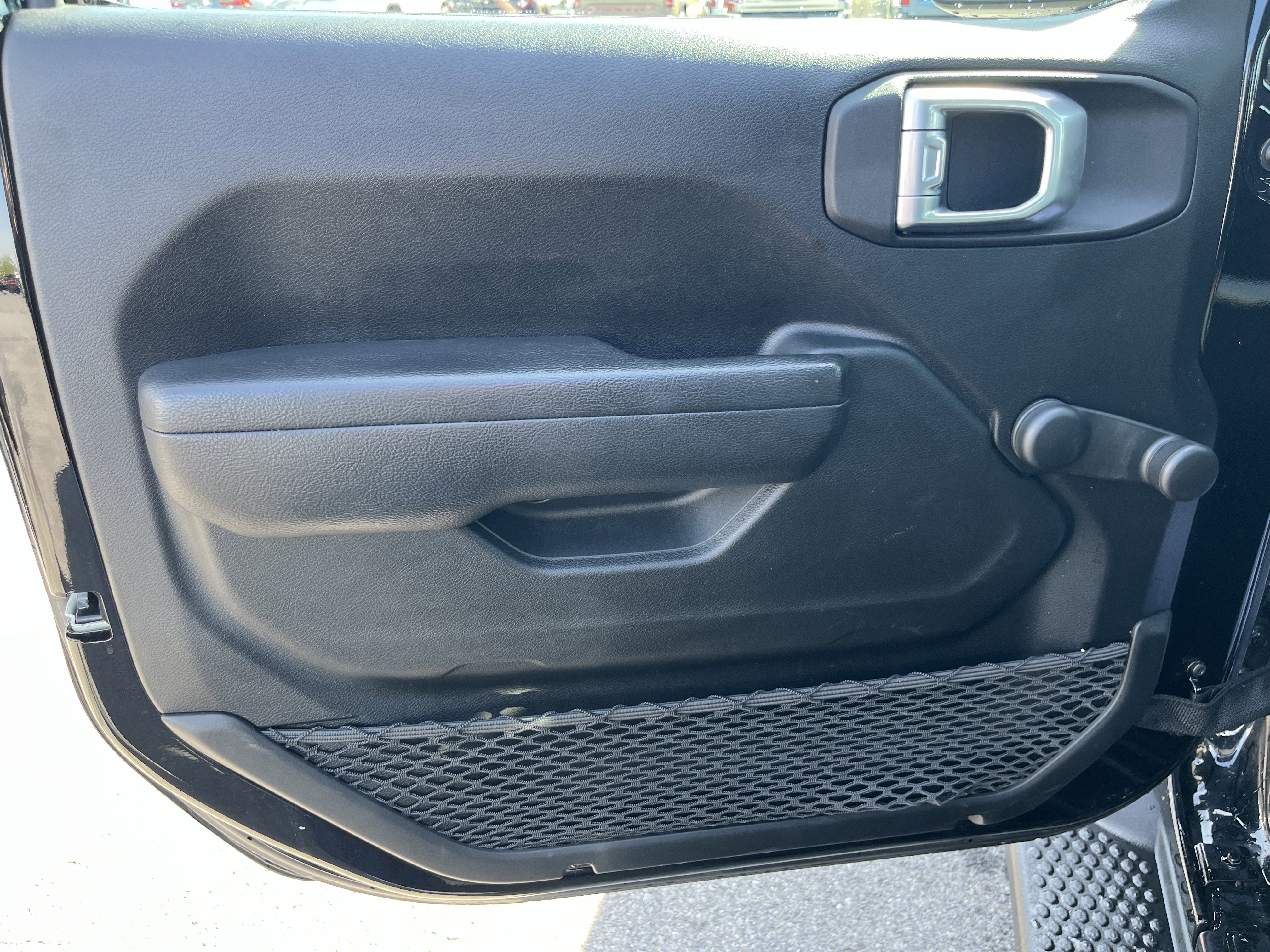 Used 2023 Jeep Wrangler Sport AWD/4WD image 14