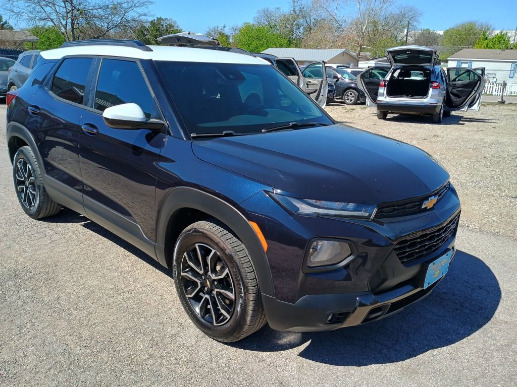 Used 2021 Chevrolet TrailBlazer ACTIV w/ Driver Confidence Package image 2