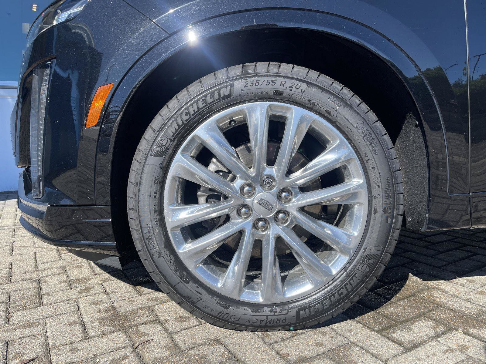 Used 2024 Cadillac XT6 Premium Luxury w/ LPO, Floor Liner Package AWD/4WD image 10