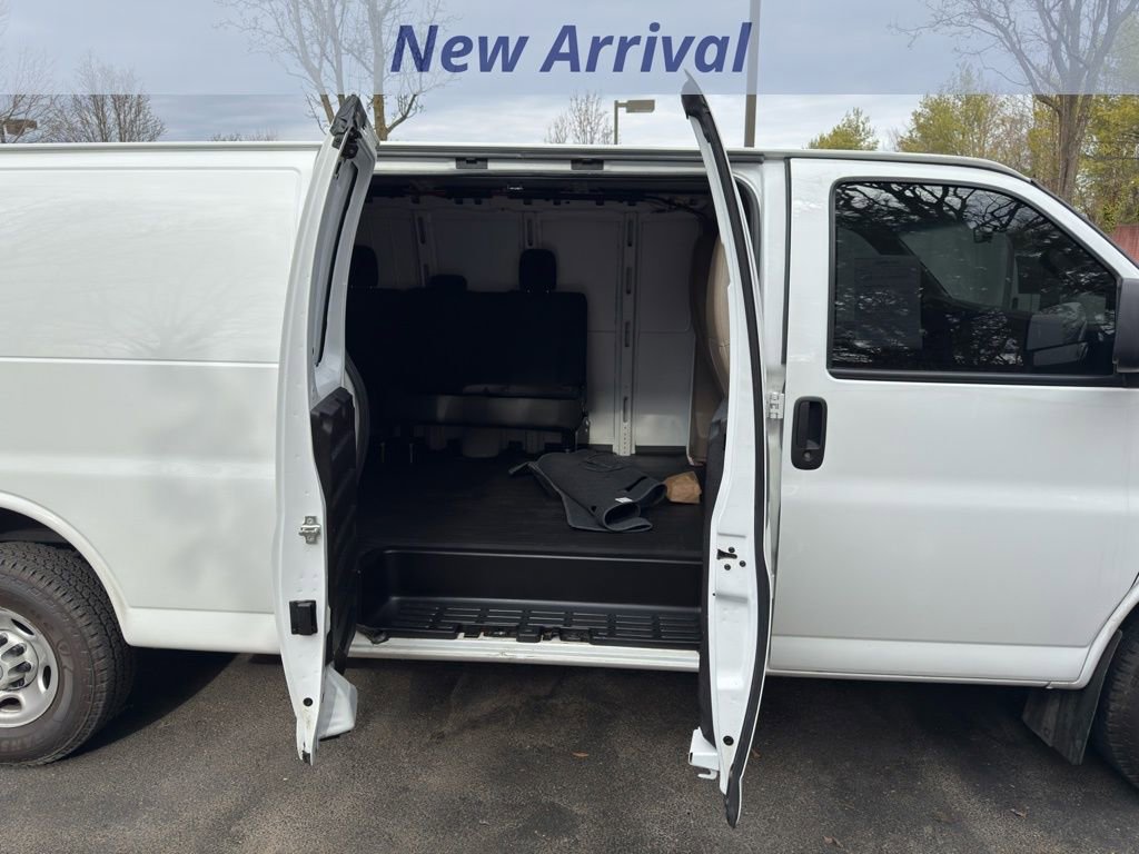 Certified 2022 Chevrolet Express 2500 Extended image 9