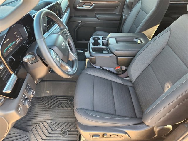 Used 2024 Chevrolet Silverado 1500 LT Trail Boss w/ LPO, Dark Essentials Package image 13