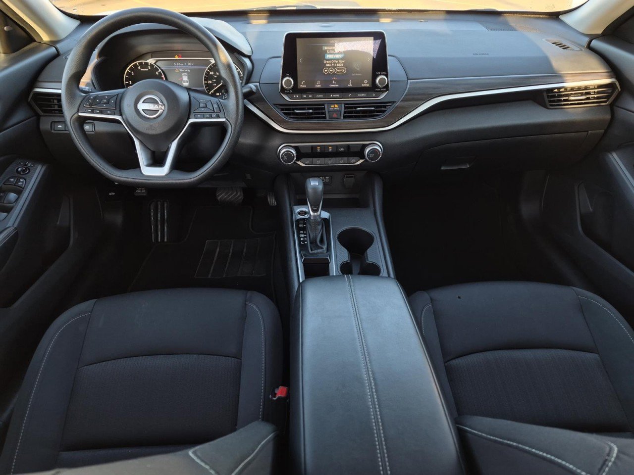 Used 2025 Nissan Altima 2.5 SV image 14