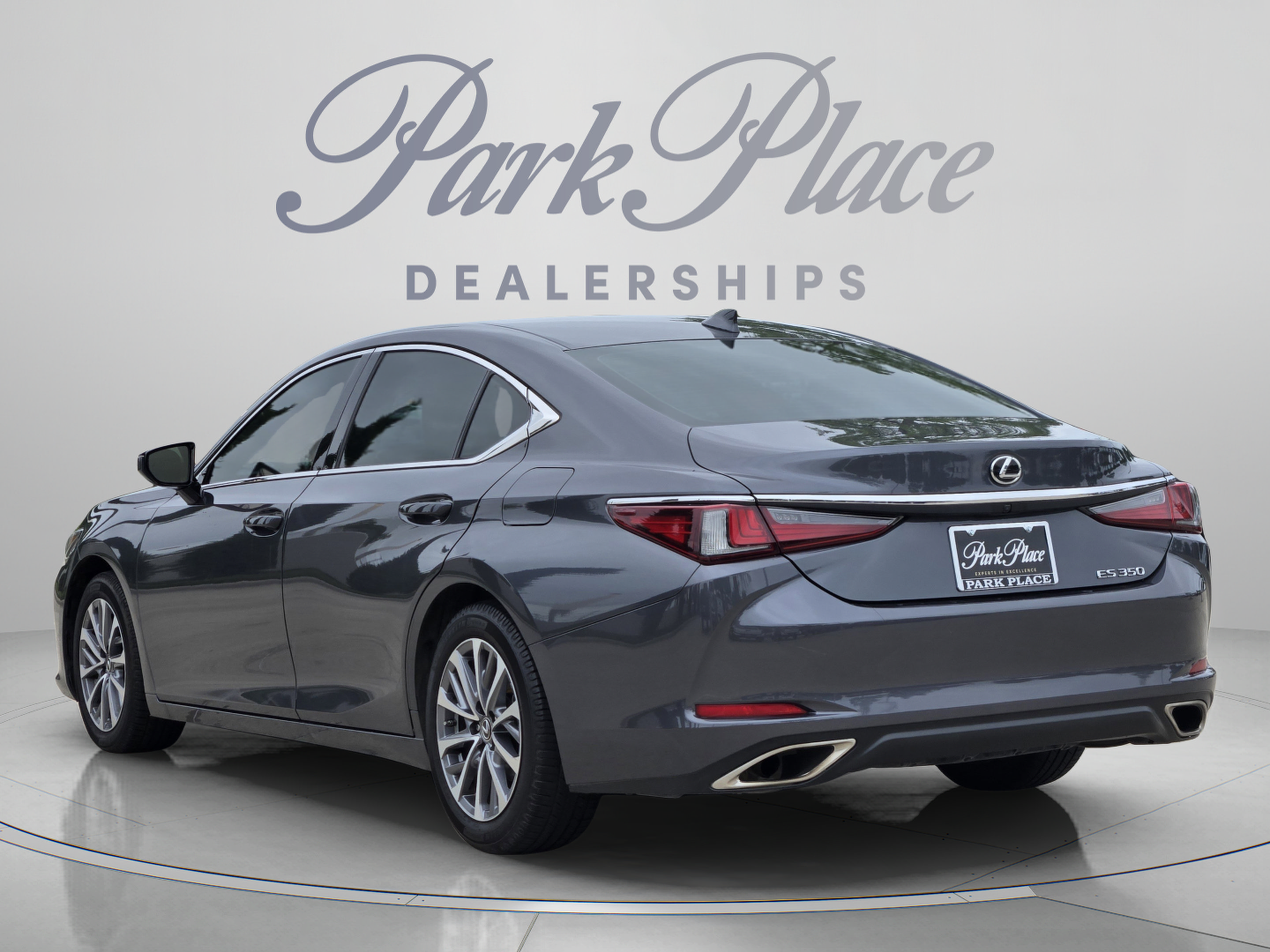 Used 2023 Lexus ES 350 w/ Accessory Package (Z2) FWD image 3