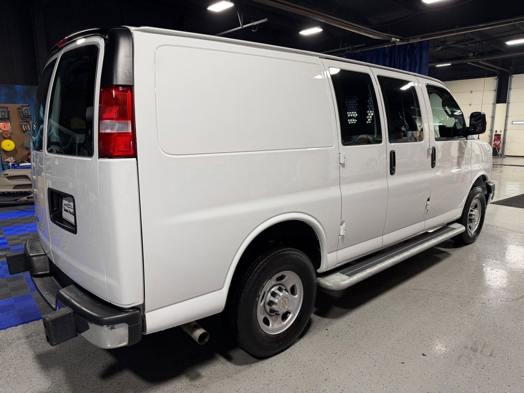Used 2024 Chevrolet Express 2500 w/ Driver Convenience Package image 7