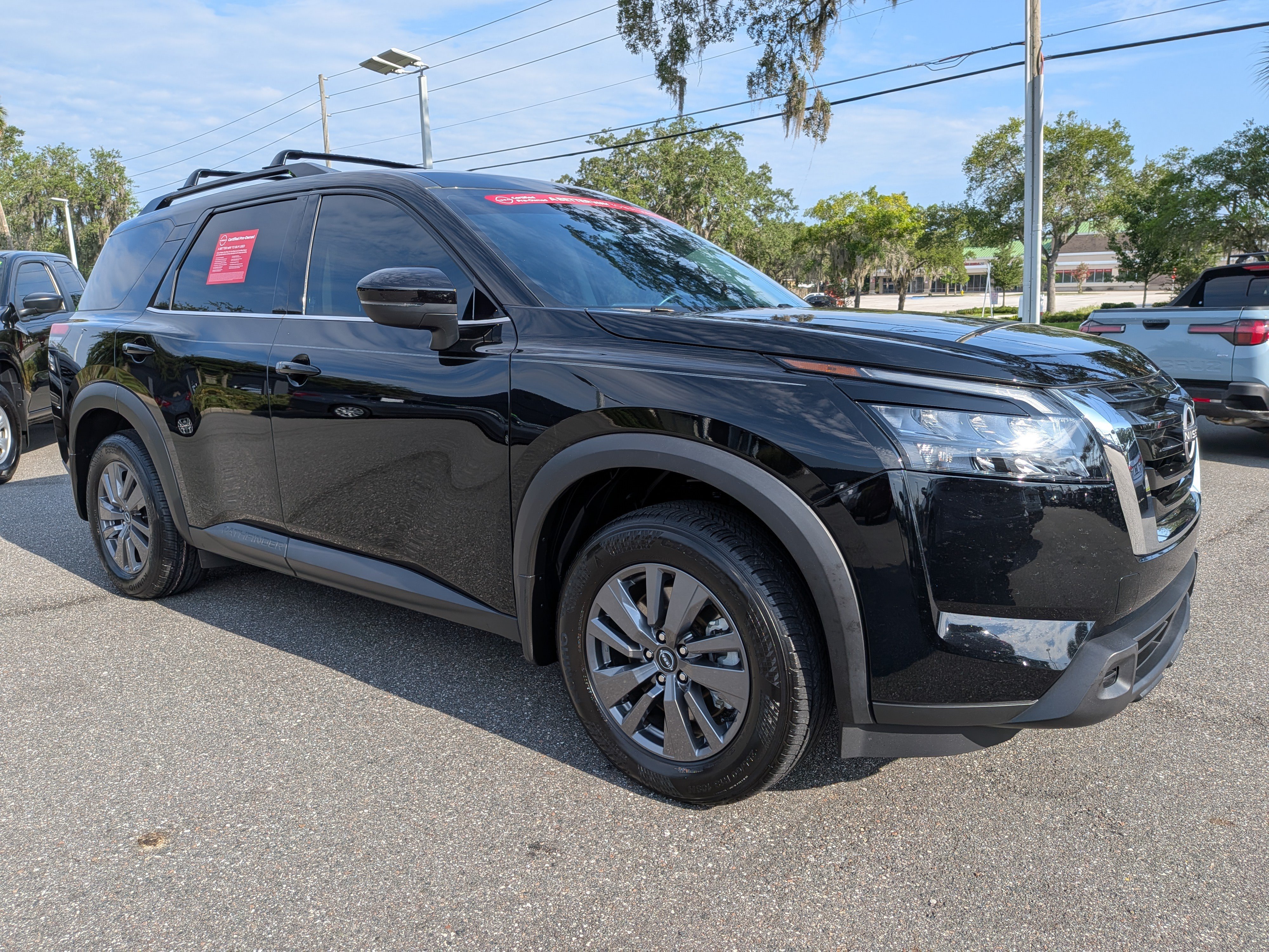 Certified 2024 Nissan Pathfinder SV FWD video 2