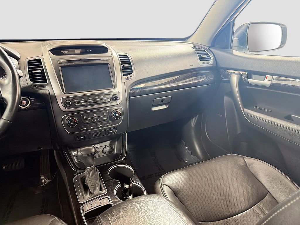 Used 2015 Kia Sorento EX w/ EX V6 Touring Package image 24