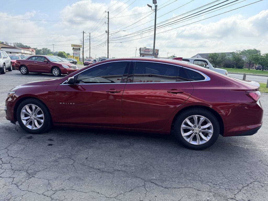 Used 2021 Chevrolet Malibu LT w/ Leather Package FWD image 3