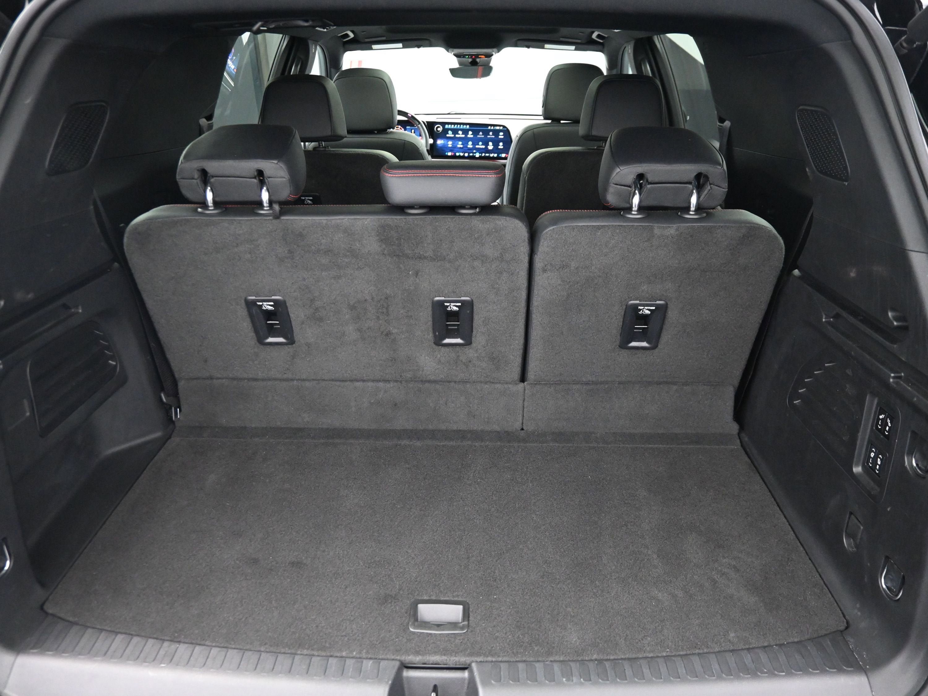 Certified 2024 Chevrolet Traverse RS FWD image 34