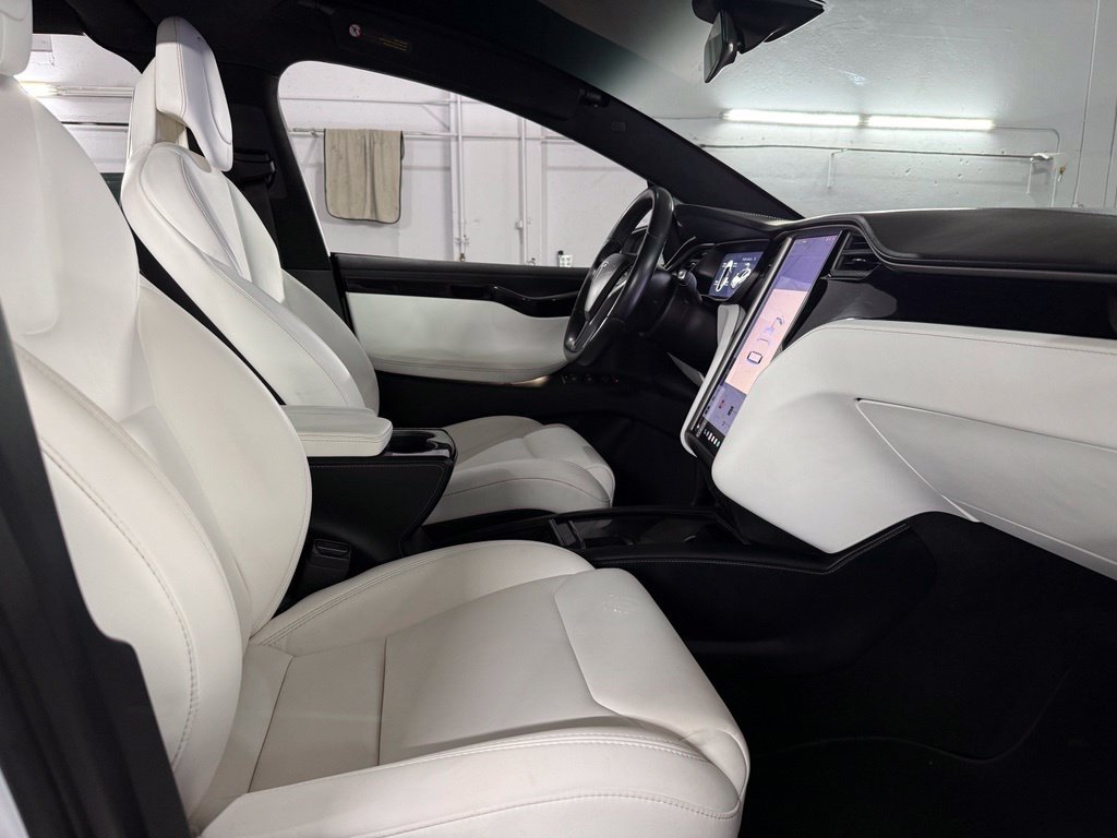 Used 2019 Tesla Model X Long Range AWD/4WD image 31