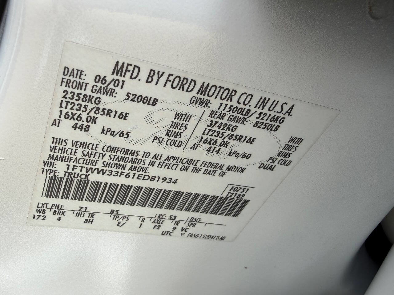 Used 2001 Ford F350 Lariat image 26