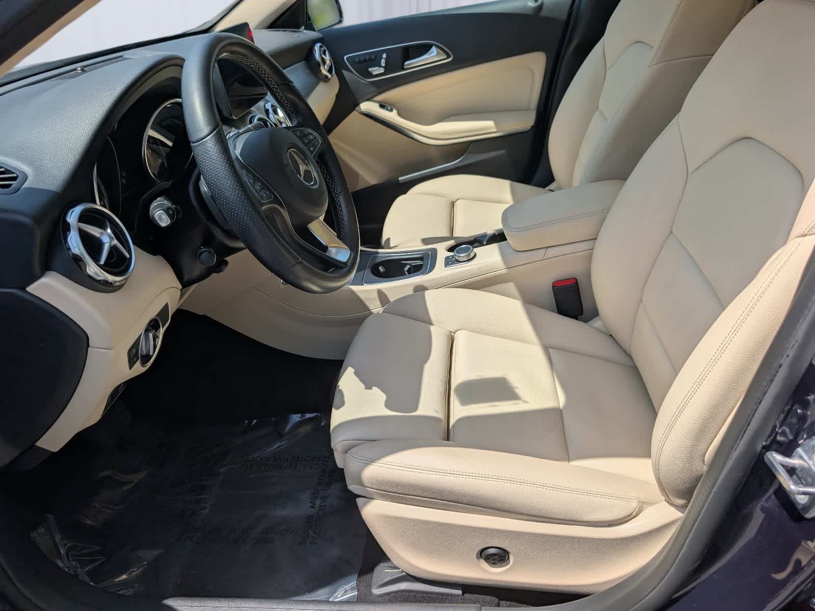 Used 2019 Mercedes-Benz GLA 250 4MATIC image 16