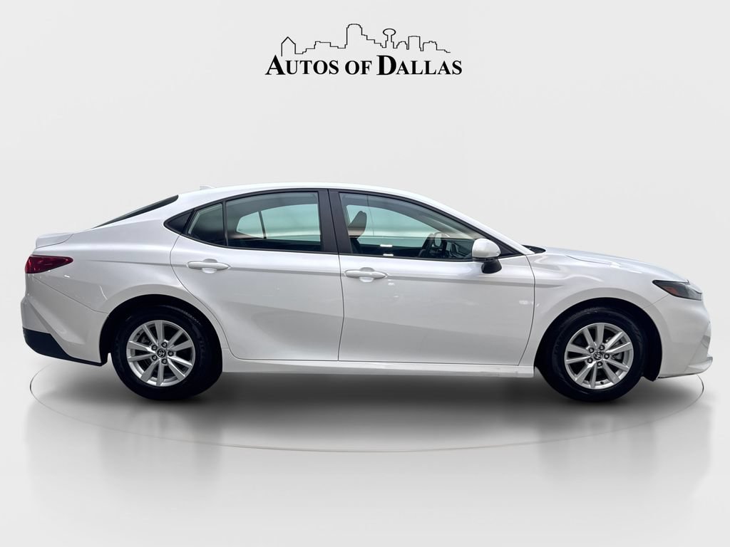 Used 2025 Toyota Camry LE FWD image 10