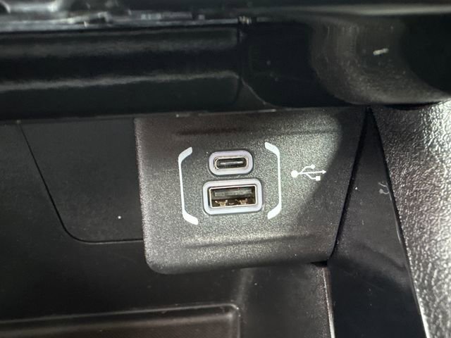 Used 2025 Jeep Compass Limited image 36