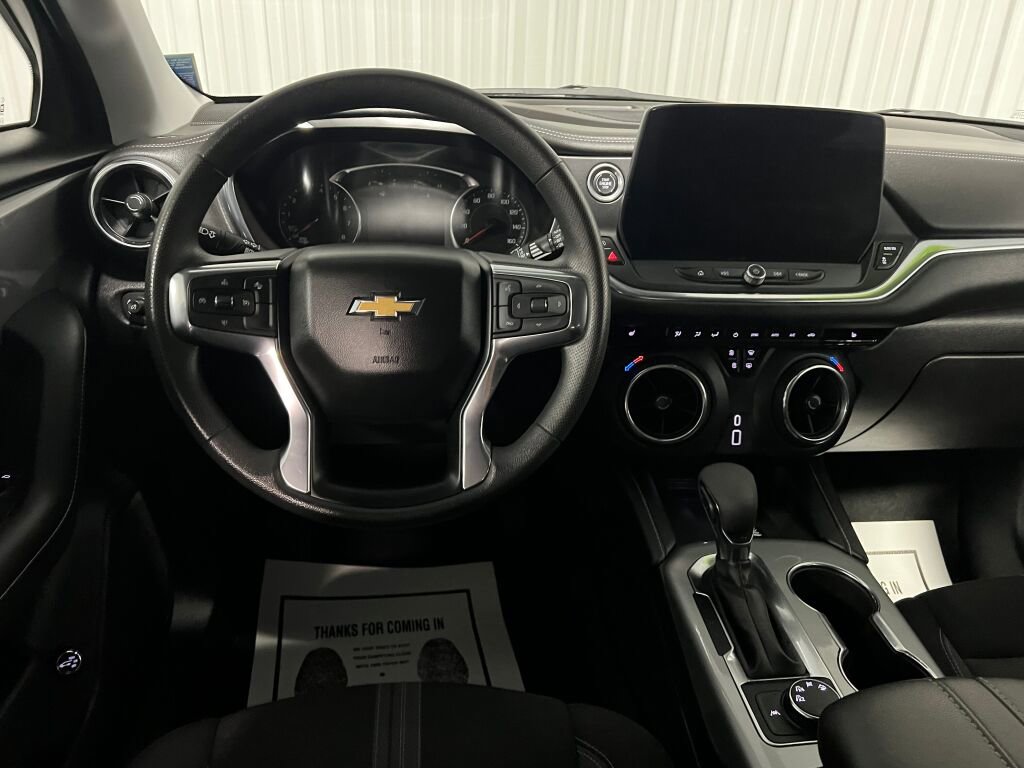 Used 2024 Chevrolet Blazer LT w/ Convenience Package image 4