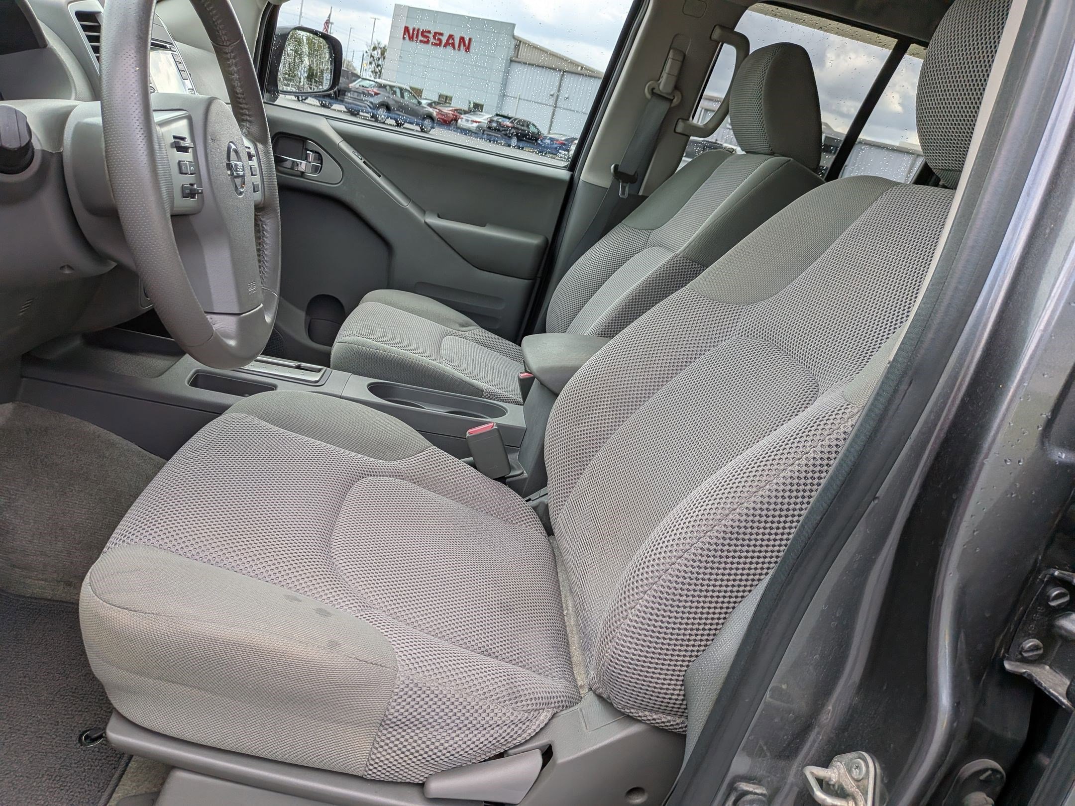 Used 2017 Nissan Frontier SV w/ SV Value Truck Package image 14