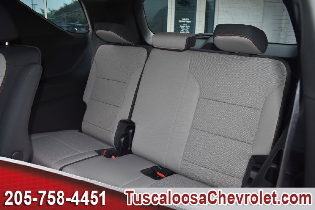 New 2027 Chevrolet Traverse LT w/ LPO, Floor Liner Package FWD image 19