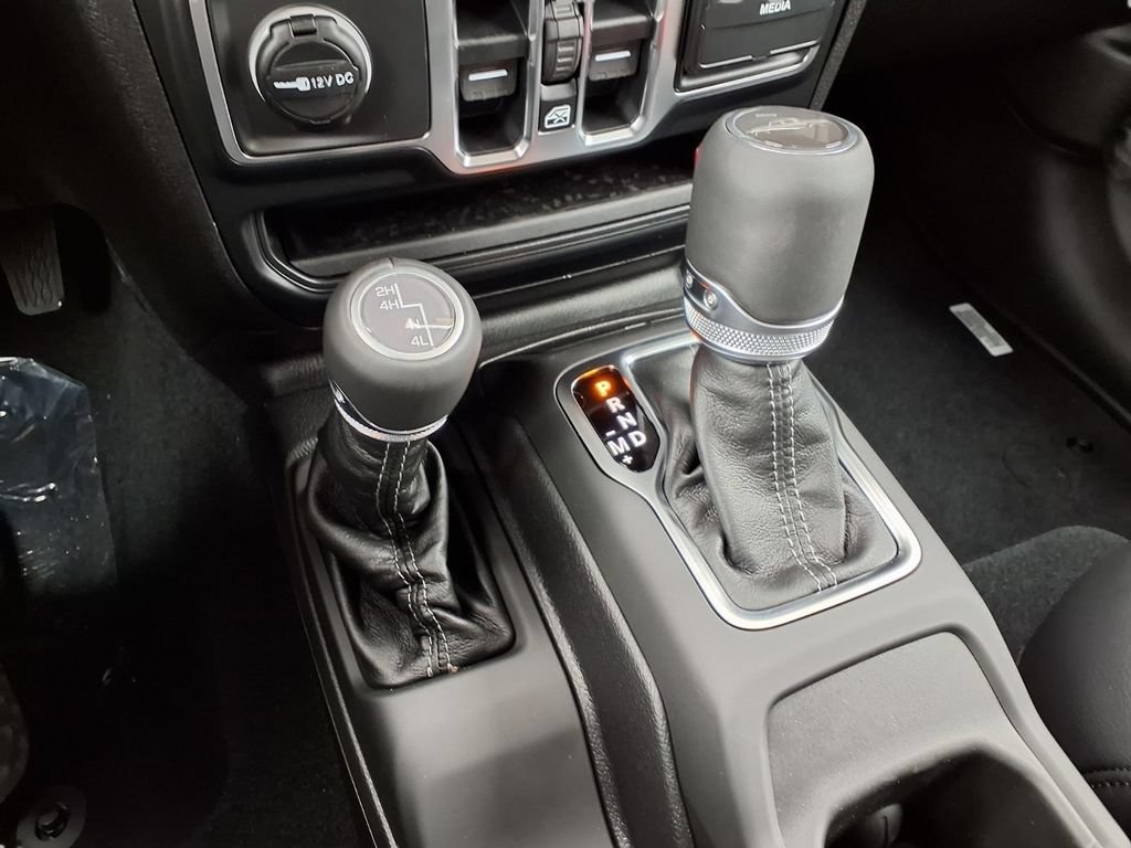 New 2026 Jeep Gladiator Sport AWD/4WD image 10