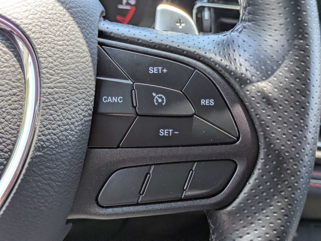 Used 2025 Dodge Durango GT AWD/4WD image 17