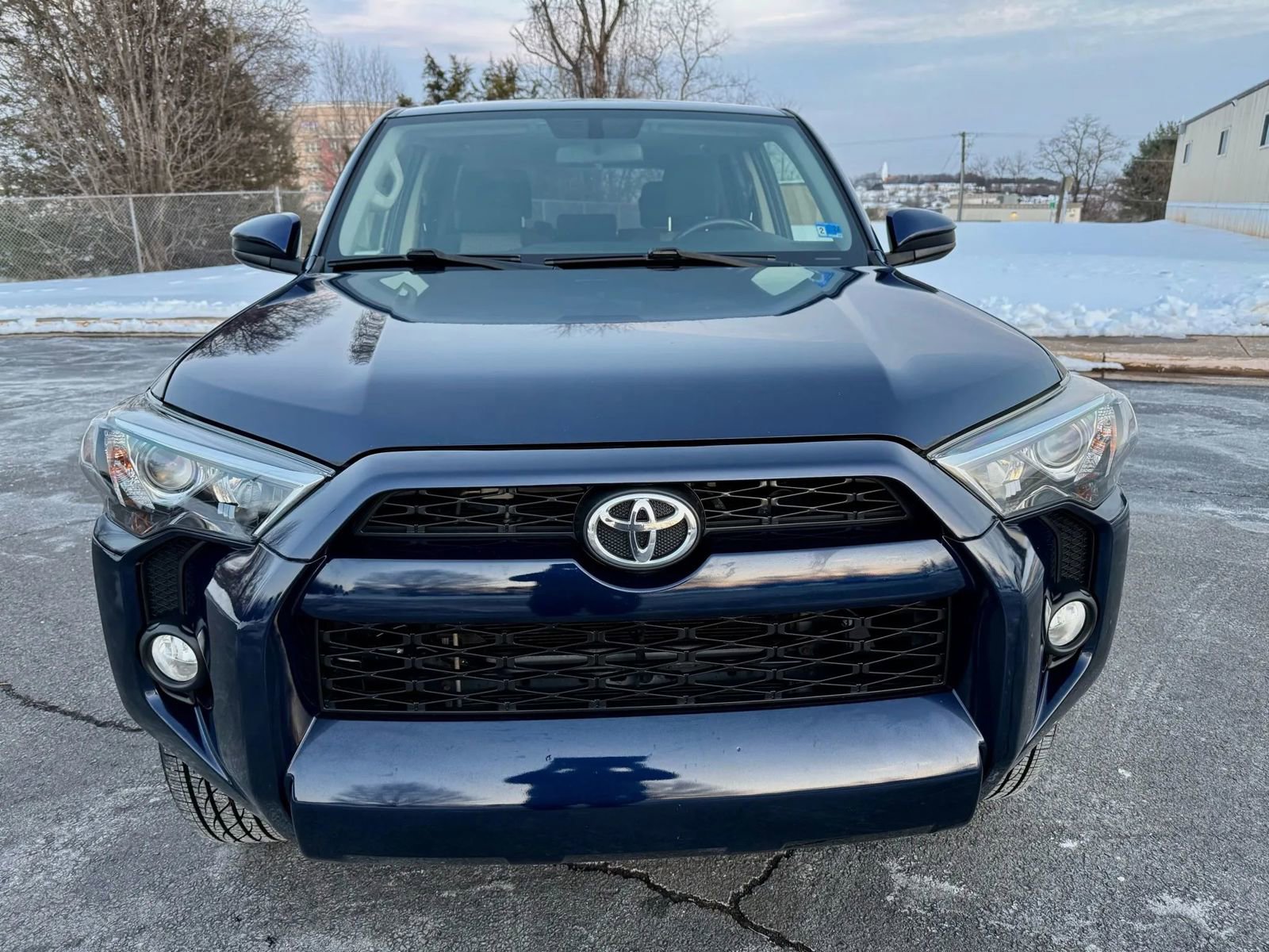 Used 2016 Toyota 4Runner SR5 image 2