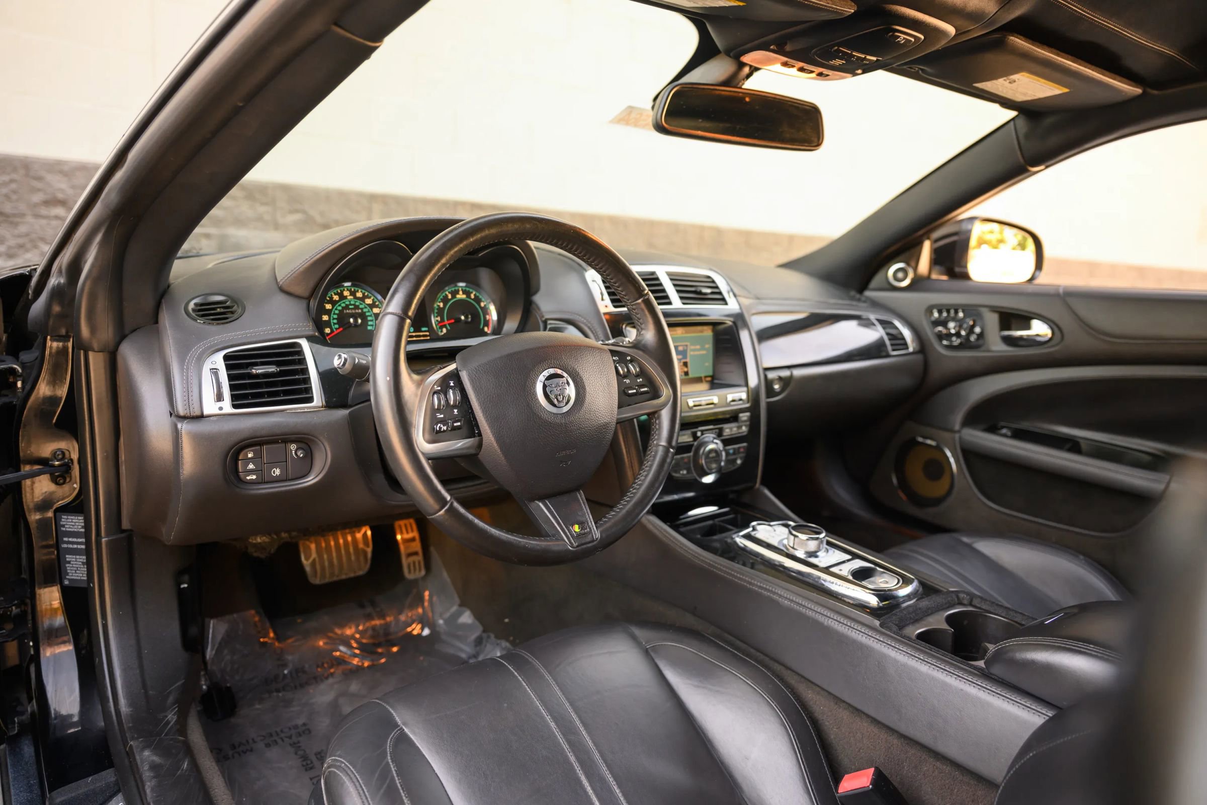 Used 2012 Jaguar XKR R RWD image 33