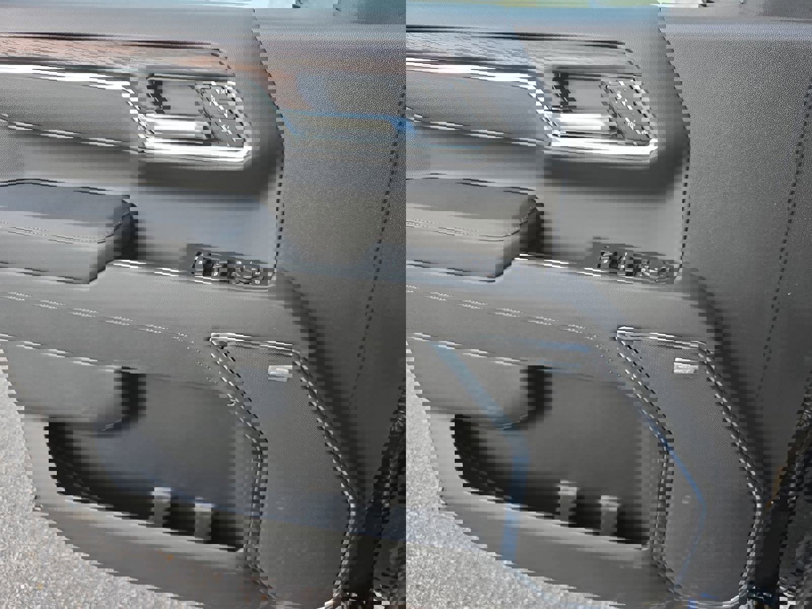 Used 2026 GMC Sierra 1500 SLT w/ SLT Premium Plus Package AWD/4WD image 29