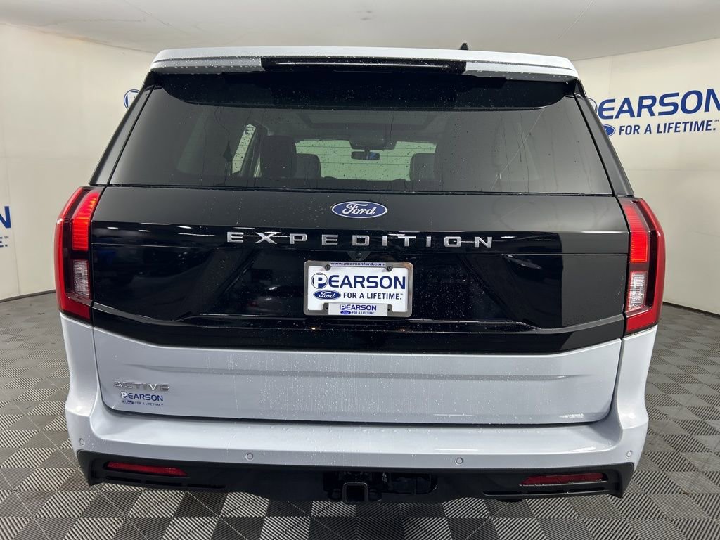 New 2026 Ford Expedition Active image 5