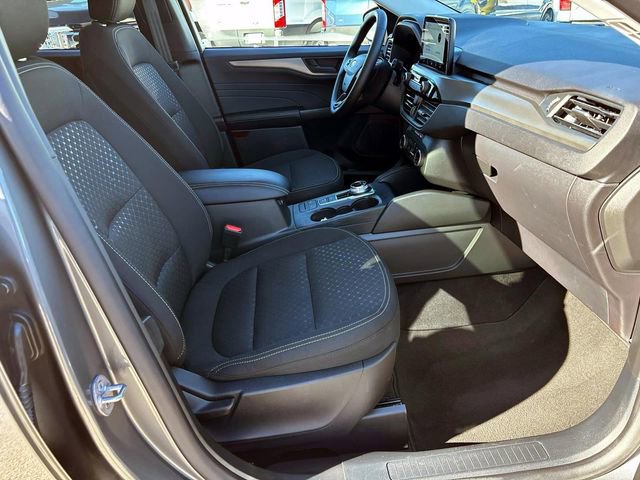 Used 2025 Ford Escape Active w/ Cold Weather Package image 15