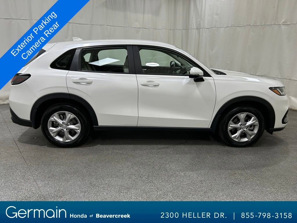 Certified 2025 Honda HR-V LX image 11