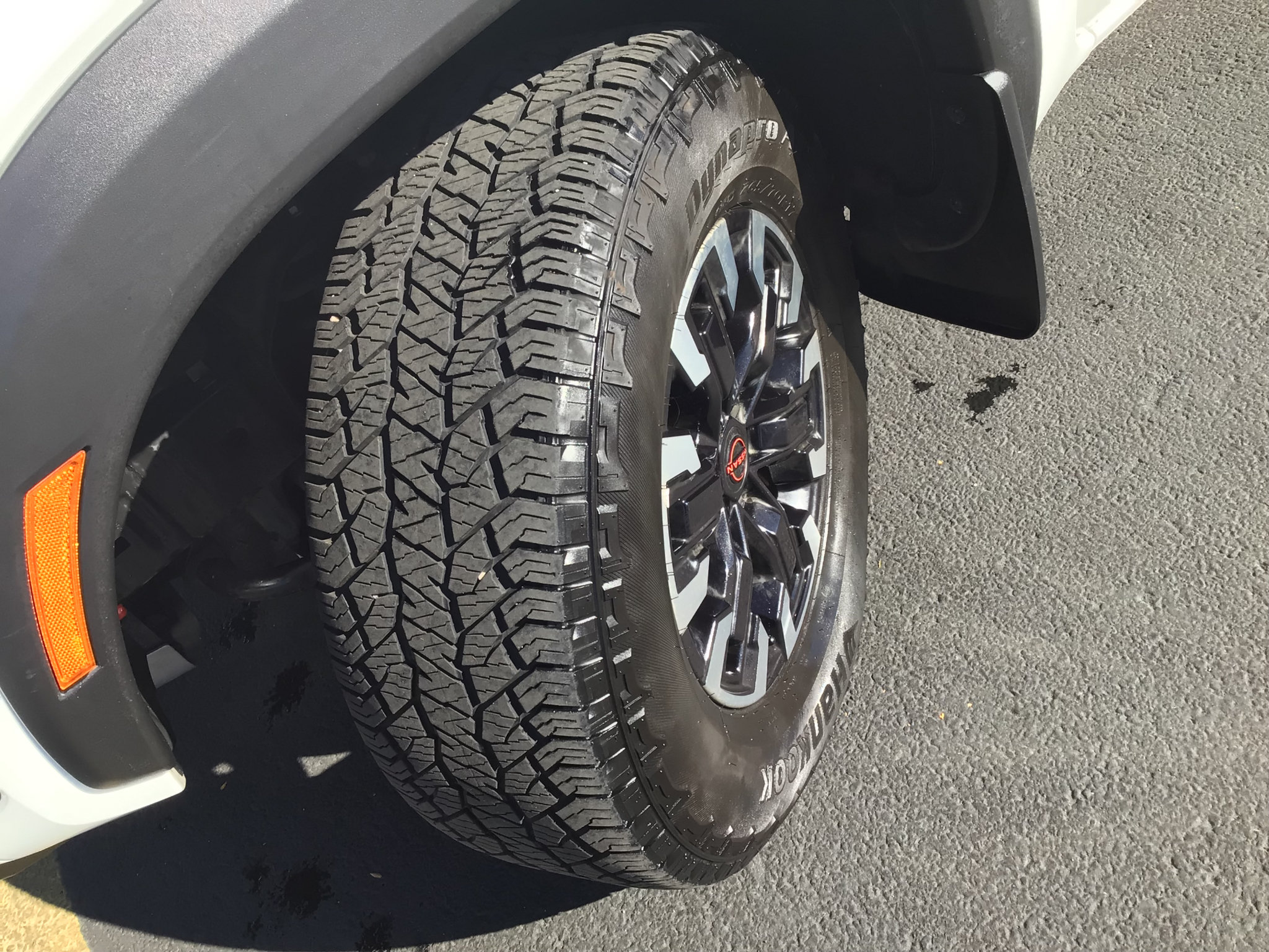 Used 2024 Nissan Frontier PRO-4X w/ Off-Road Protection Package AWD/4WD image 17