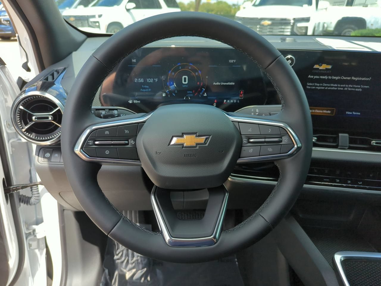 New 2027 Chevrolet Equinox LT w/ Safety and Technology Package FWD image 9