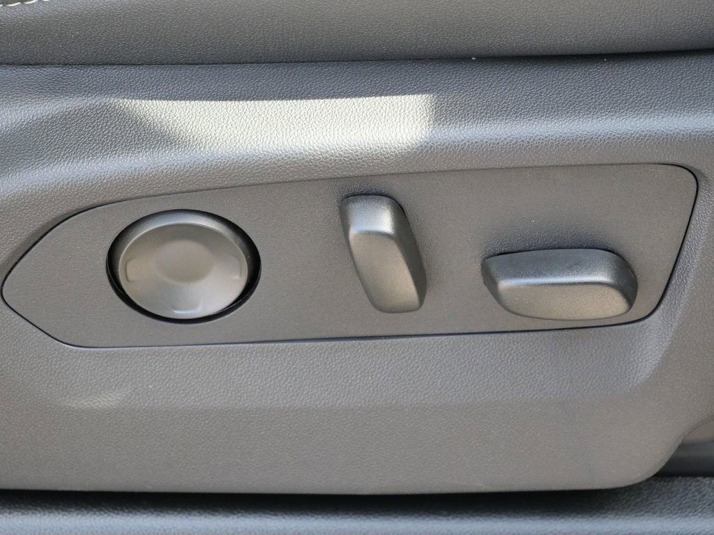 New 2026 GMC Yukon Elevation AWD/4WD image 24