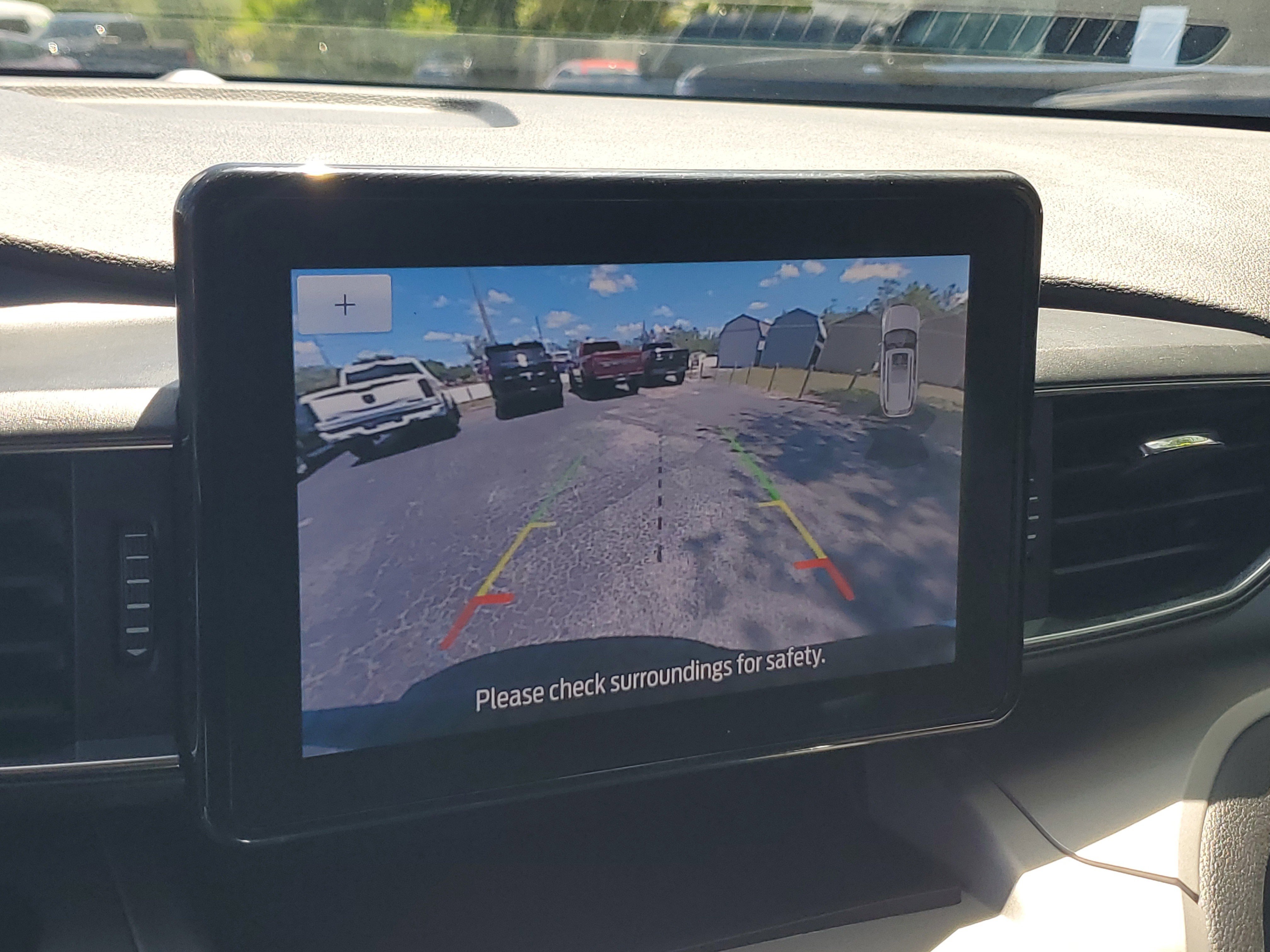 Used 2023 Ford Explorer XLT w/ Equipment Group 202A RWD image 12