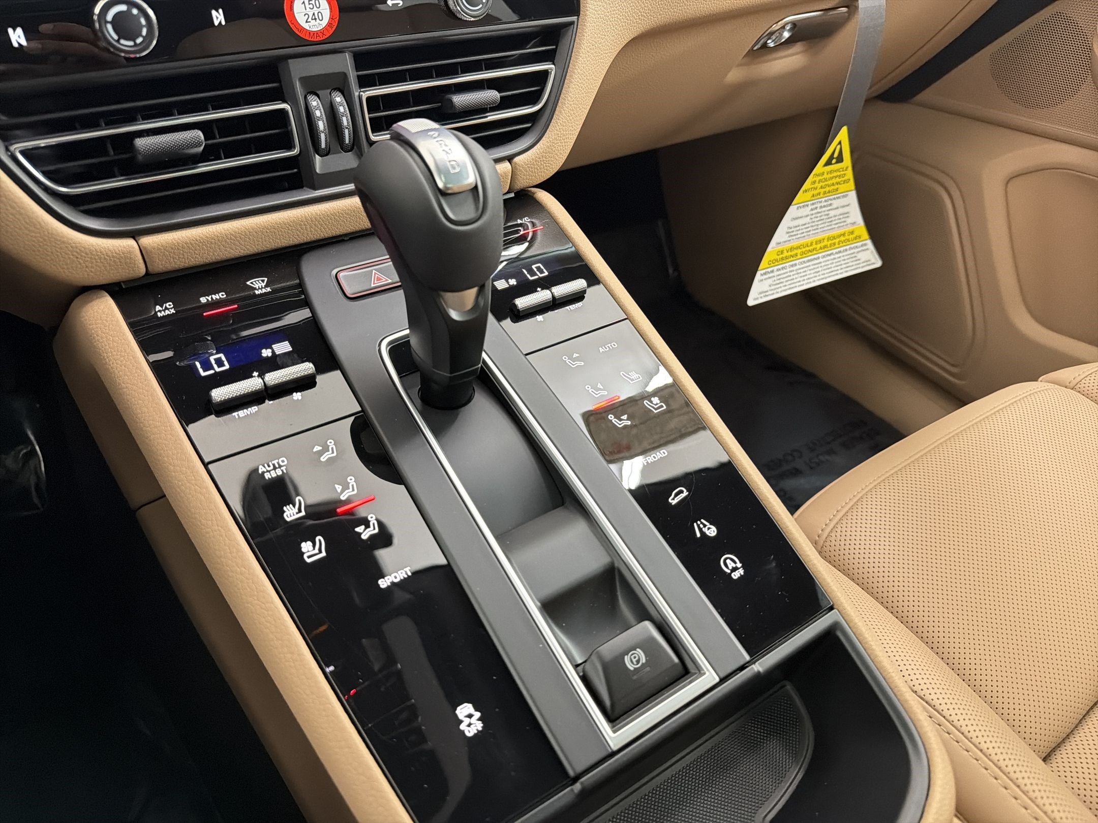 New 2026 Porsche Macan AWD/4WD image 15