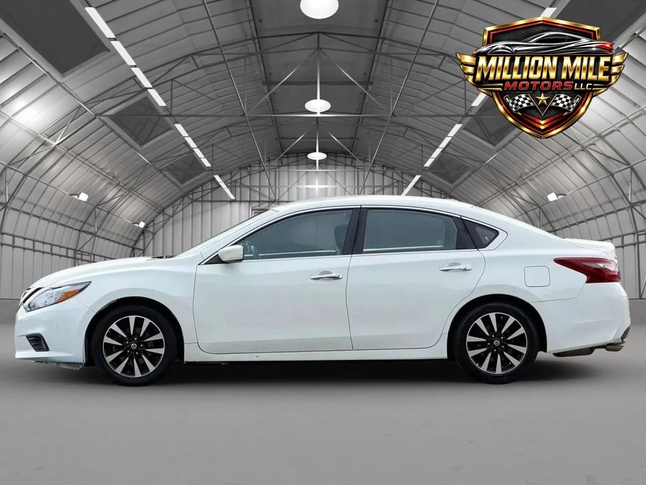 Used 2018 Nissan Altima 2.5 SV FWD image 8