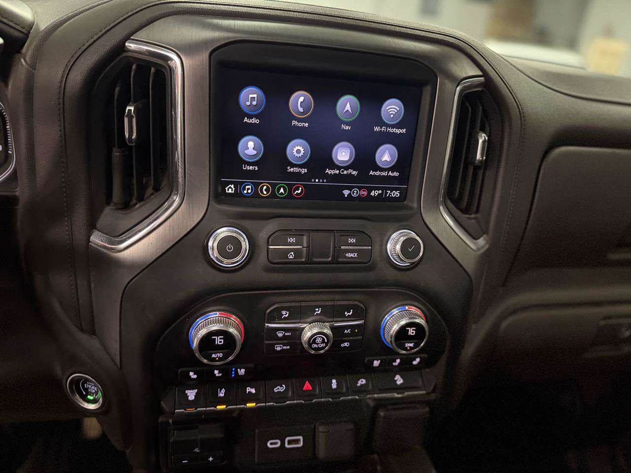 Used 2022 GMC Sierra 3500 Denali w/ Denali Ultimate Package AWD/4WD image 24