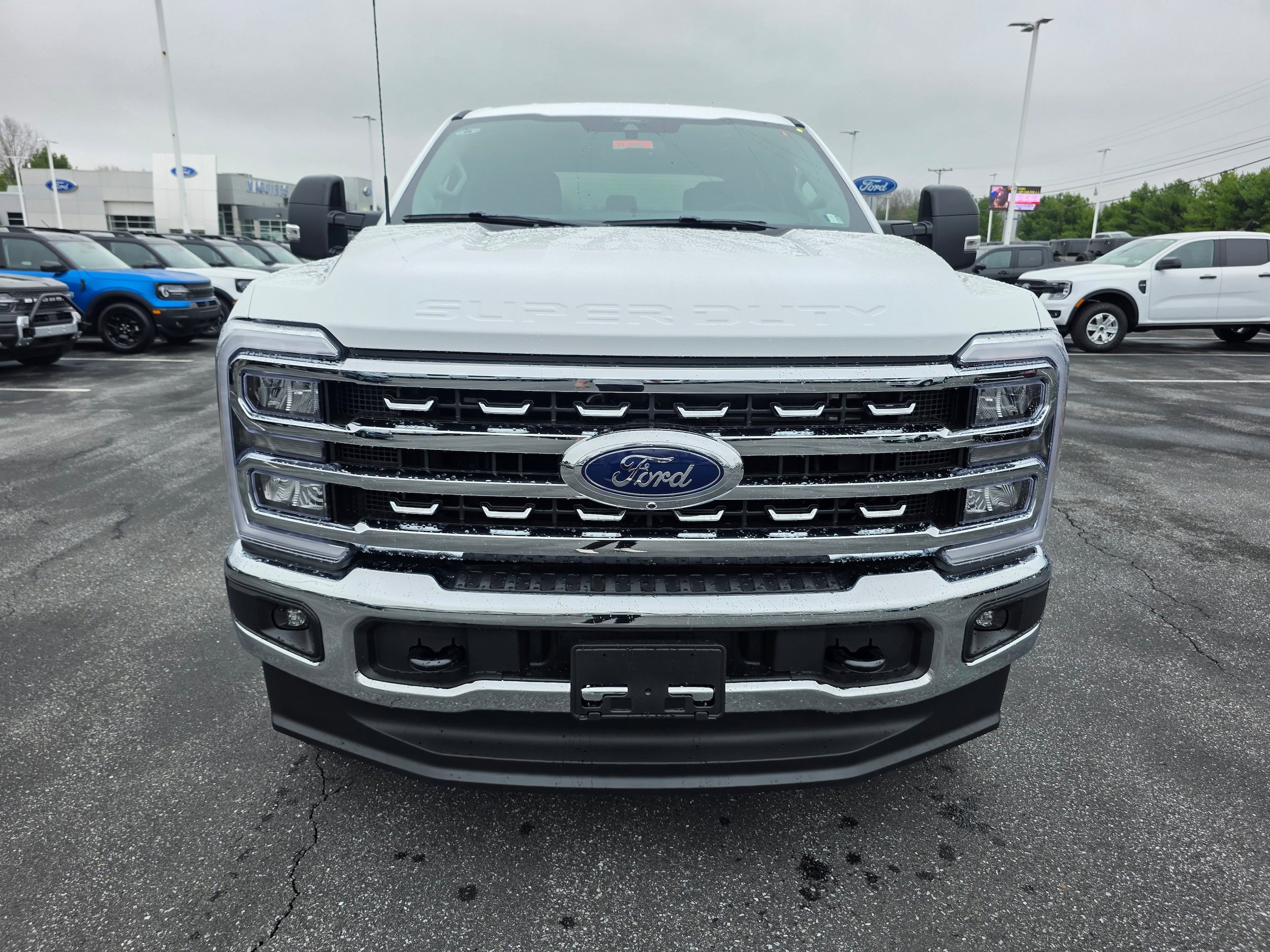 New 2026 Ford F250 Lariat w/ FX4 Off-Road Package image 8