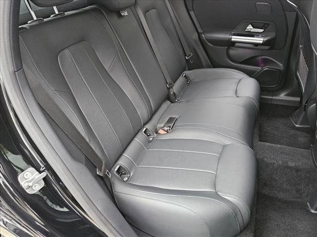 Used 2025 Mercedes-Benz GLA 250 image 19