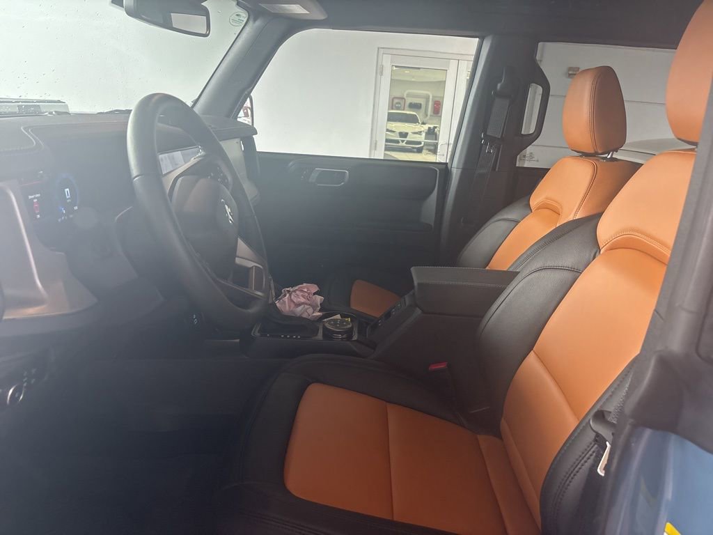 Used 2025 Ford Bronco Outer Banks w/ Sasquatch Package image 4