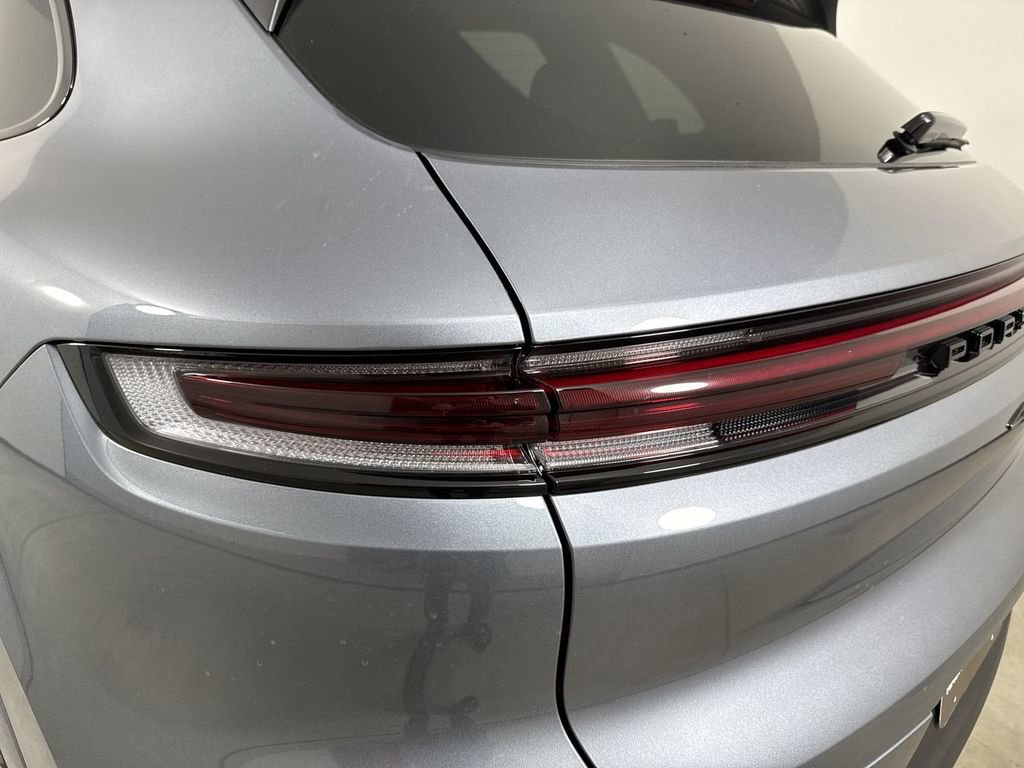 New 2026 Porsche Cayenne S image 17